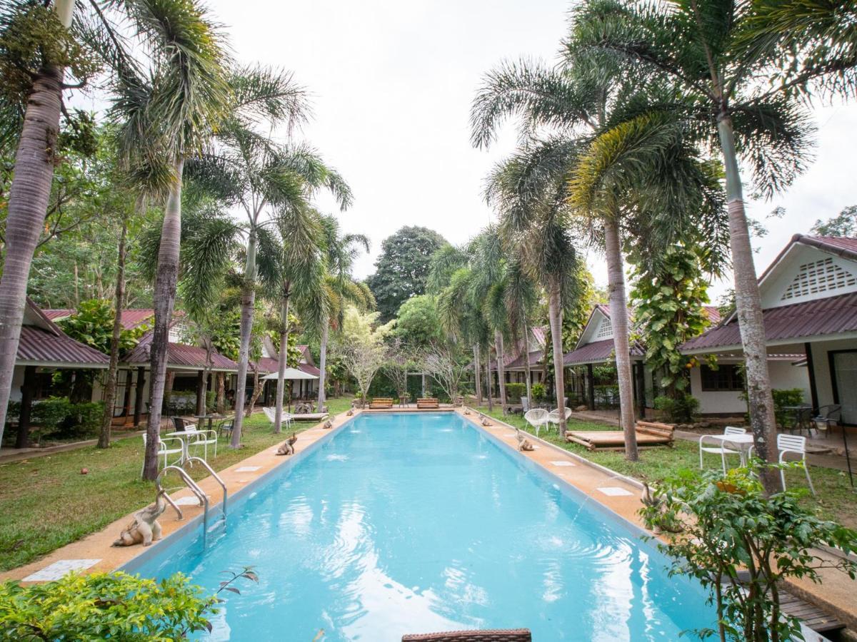 Capital O 834 Iyara Resort & Spa Ко Чанг Экстерьер фото