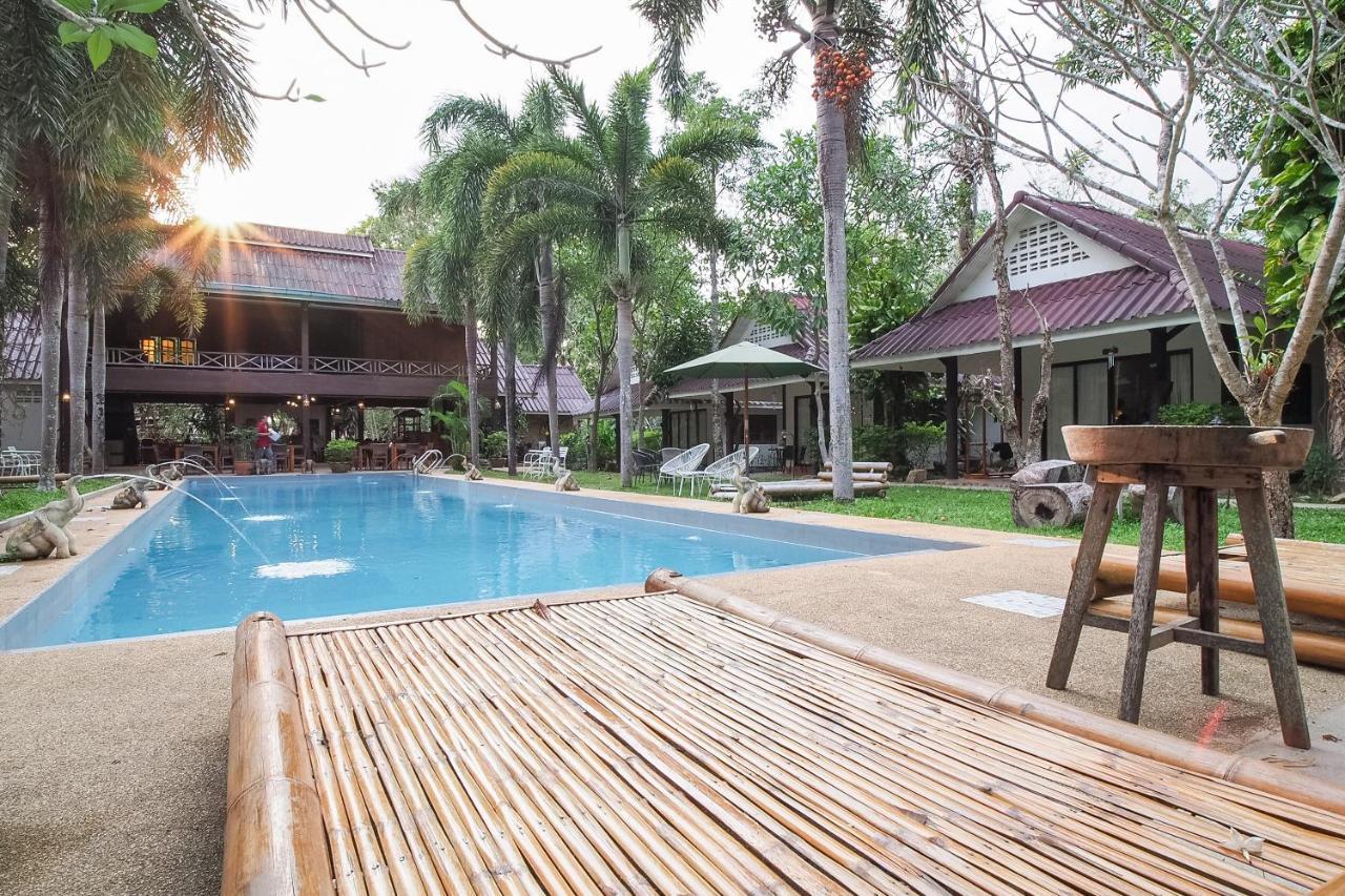 Capital O 834 Iyara Resort & Spa Ко Чанг Экстерьер фото